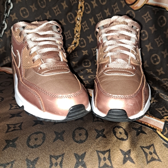 Nike Air Max 90 Metallic Rose Gold - Picture 4 of 12